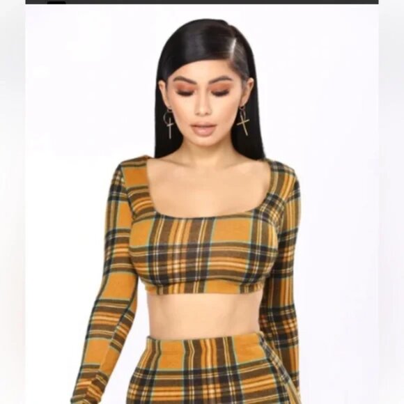 Plaid Long Sleeve Scoop Neck Crop Top, Medium - Picture 2 of 8